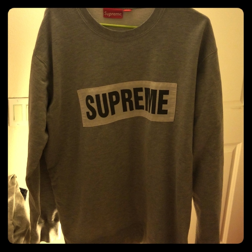Supreme crewneck